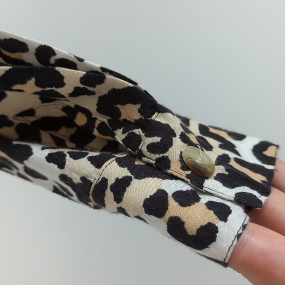 FINAL SALE 🌿LEOPARD PRINT CROP TOP🌿 - Picture 5 of 8